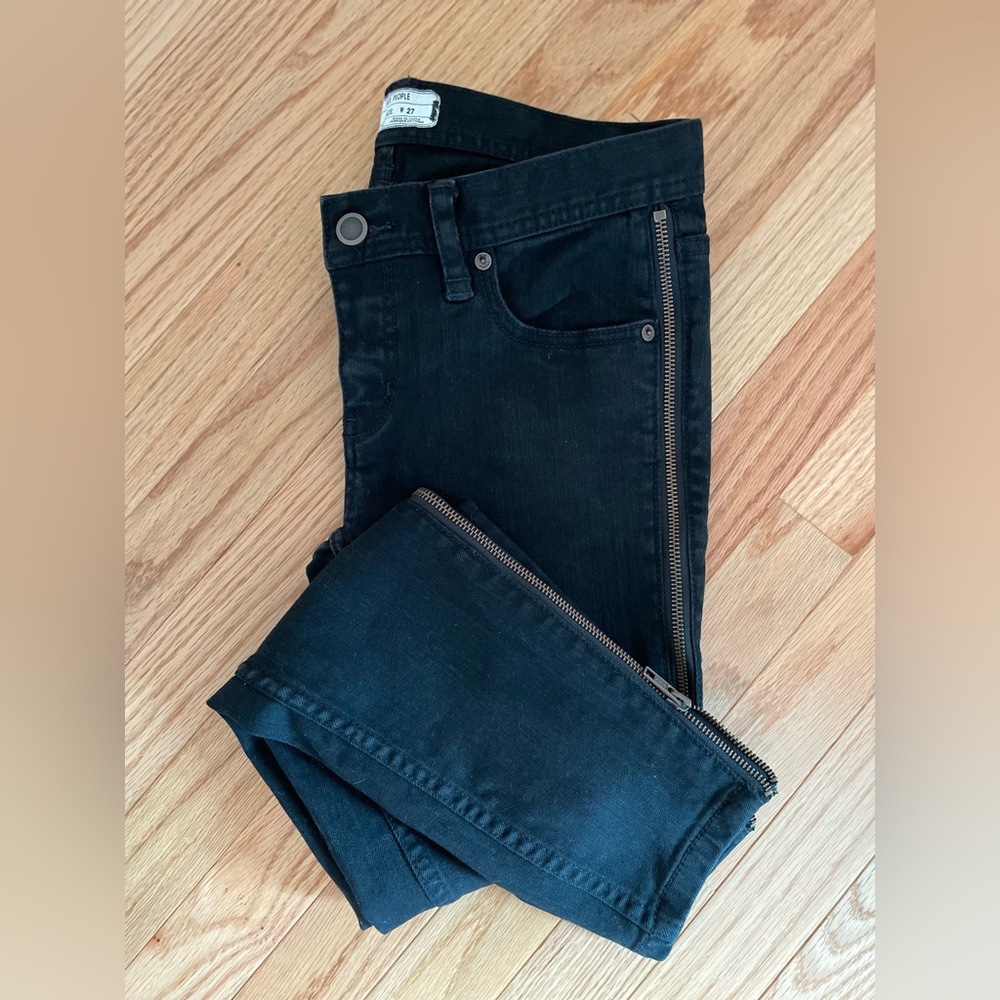 Free People black skinny jeans with zippers on the sides. Size 27W - Picture 4 of 9